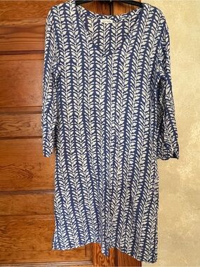 Sheer Lightweight Floral Leaf Print Resortwear Swimsuit Coverup Dress Size M